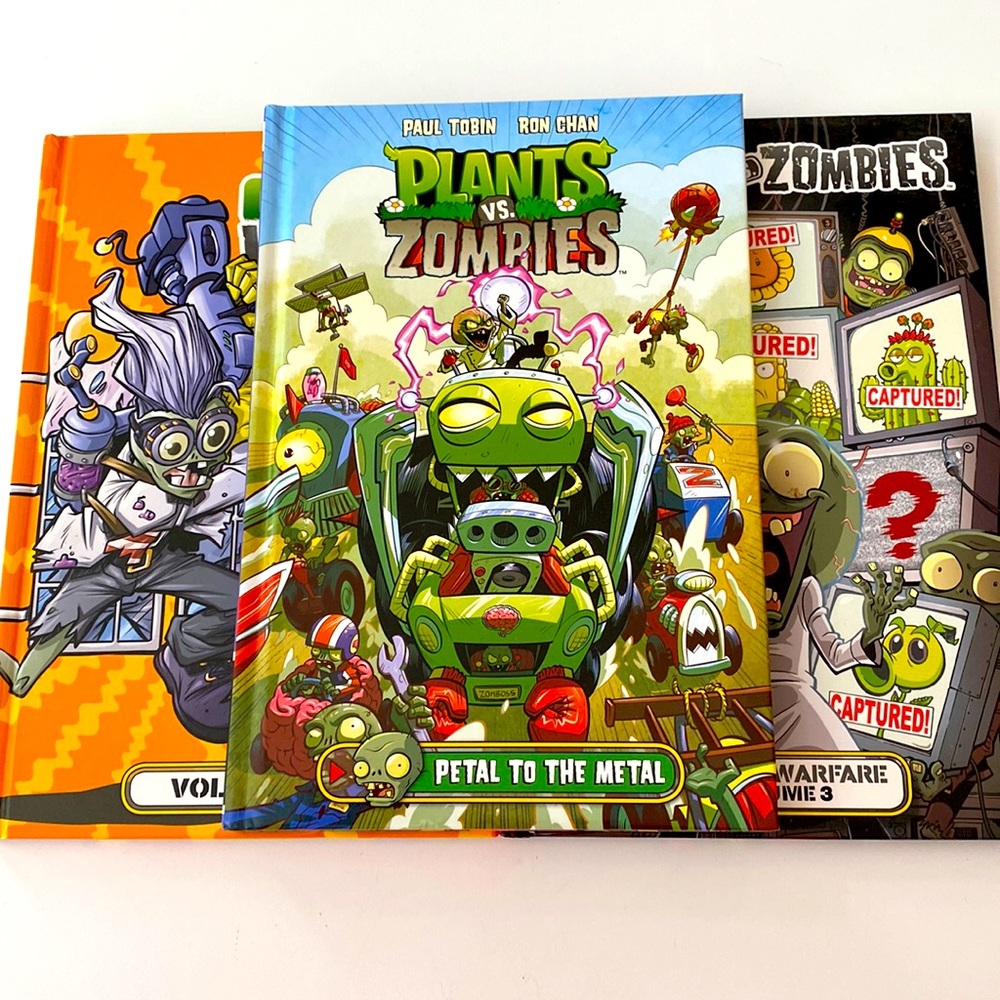 Plants vs Zombies Garden Warfare Hardcover Book Bundle!